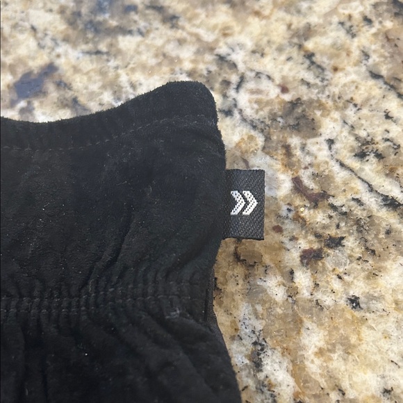 Black Suede Warm Women’s Gloves - Picture 4 of 13